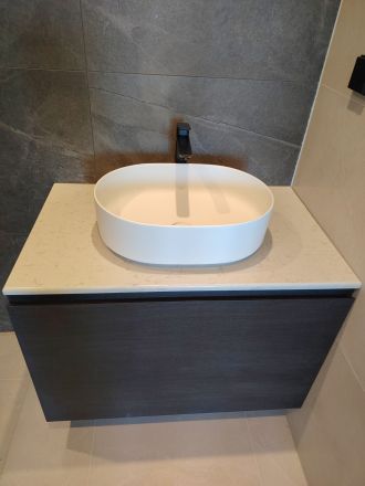 AMBROSIA Мебел за баня с две чекмеджета и плот камък