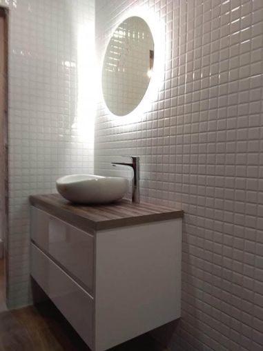 Водоустойчив мебел ESPASIO 70 с плот за умивалник тип купа