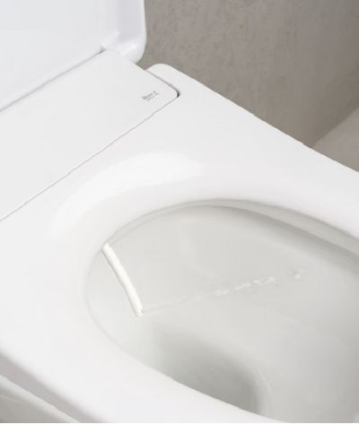 M4 MULTICLEAN SQUARE ® седалка с вградена функция биде за подгряване и подсушаване