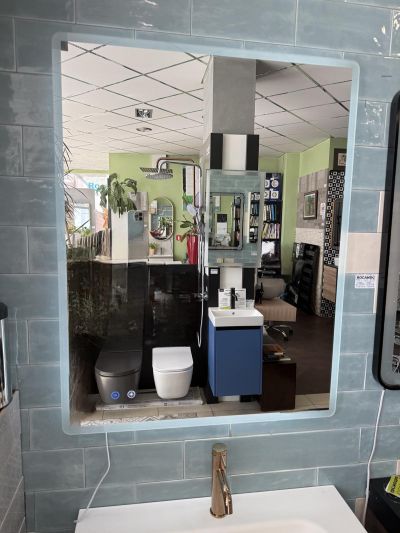 ALICANTE K правоъгълно огледало 70х90см с лед осветление и плака срещу изпотяване