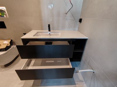 CASTOR Mебел за баня с плот, чекмеджета и ниши