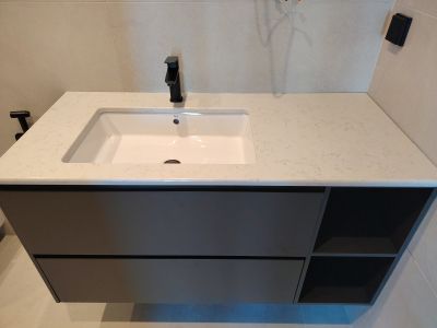 CASTOR Mебел за баня с плот, чекмеджета и ниши