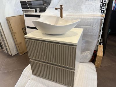 NOA Mебел за баня с плот и чекмеджета