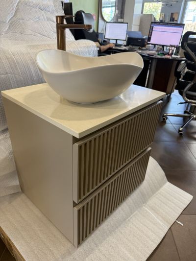 NOA Mебел за баня с плот и чекмеджета